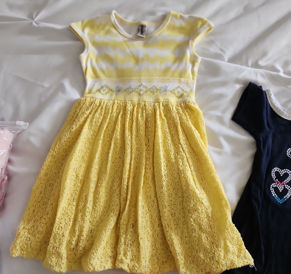 BUNDLE SALE - Picture 6 of 6